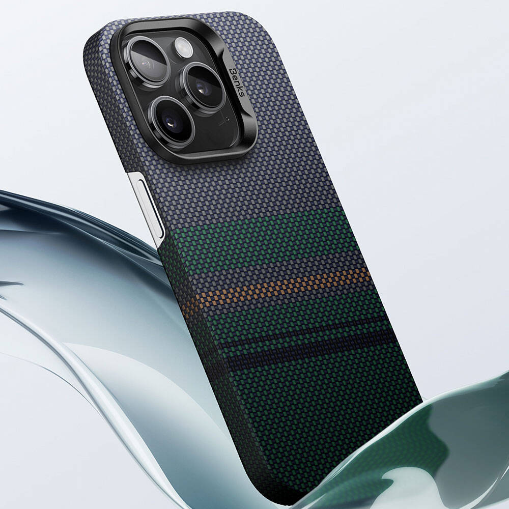 Apple iPhone 15 Pro Uyumlu Kılıf Magsafe Şarj Özellikli Karbon Fiber Tasarımlı Benks Aurora ArmorAir Kevlar Kapak - 10