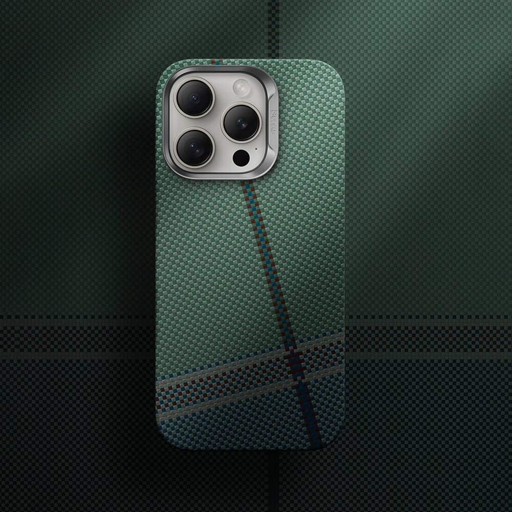 Apple iPhone 16 Pro Max Kılıf Magsafe Şarj Özellikli Karbon Fiber Tasarımlı Benks Passion Green ArmorAir Kevlar Kapak - 7