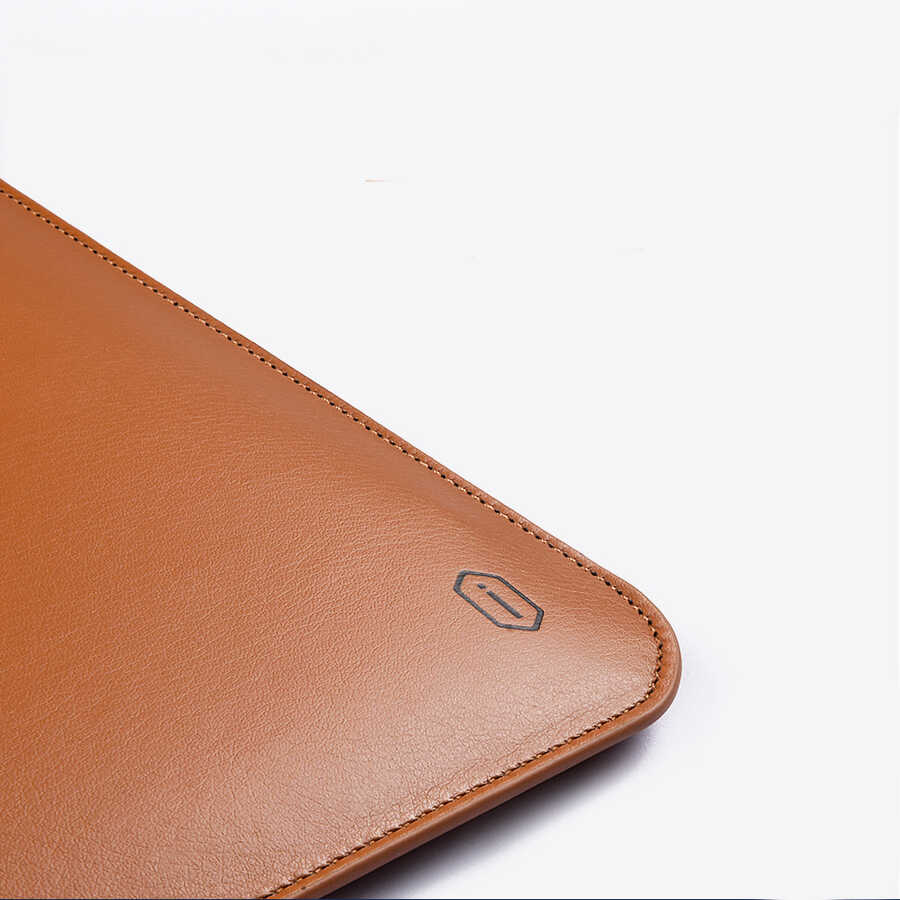 Apple Macbook Pro 16.2 2023 A2780 Uyumlu Wiwu Macbook Skin Pro Portable Stand Kılıf - 8