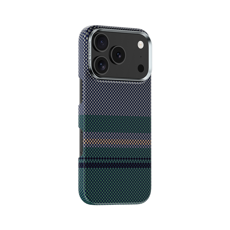 Apple iPhone 17 Pro Uyumlu Kılıf M-safe Şarj Özellikli Karbon Fiber Tasarımlı Benks Aurora ArmorAir Kevlar Kapak